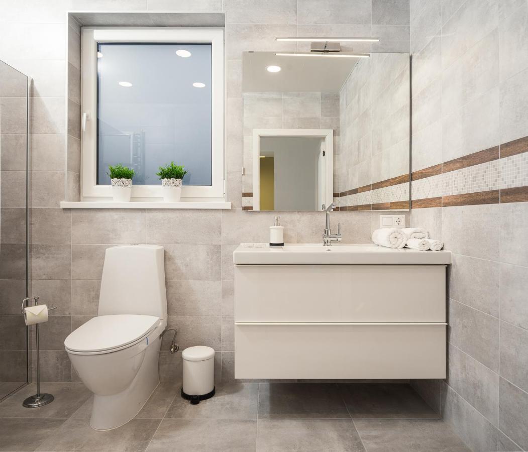 Laurentroom Central Park Ukmerge Exterior photo